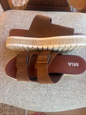 MIA Cognac Double-Buckle Platform Slide Sandals 1” wedge